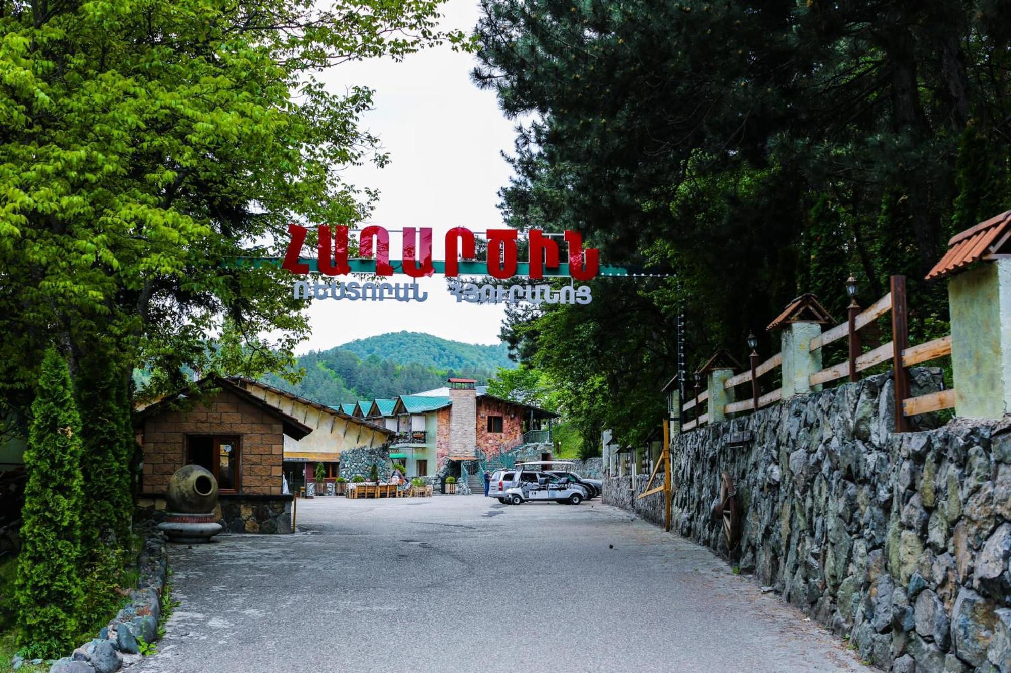Haghartsin Hotel And Restaurant Dilijan Exteriör bild