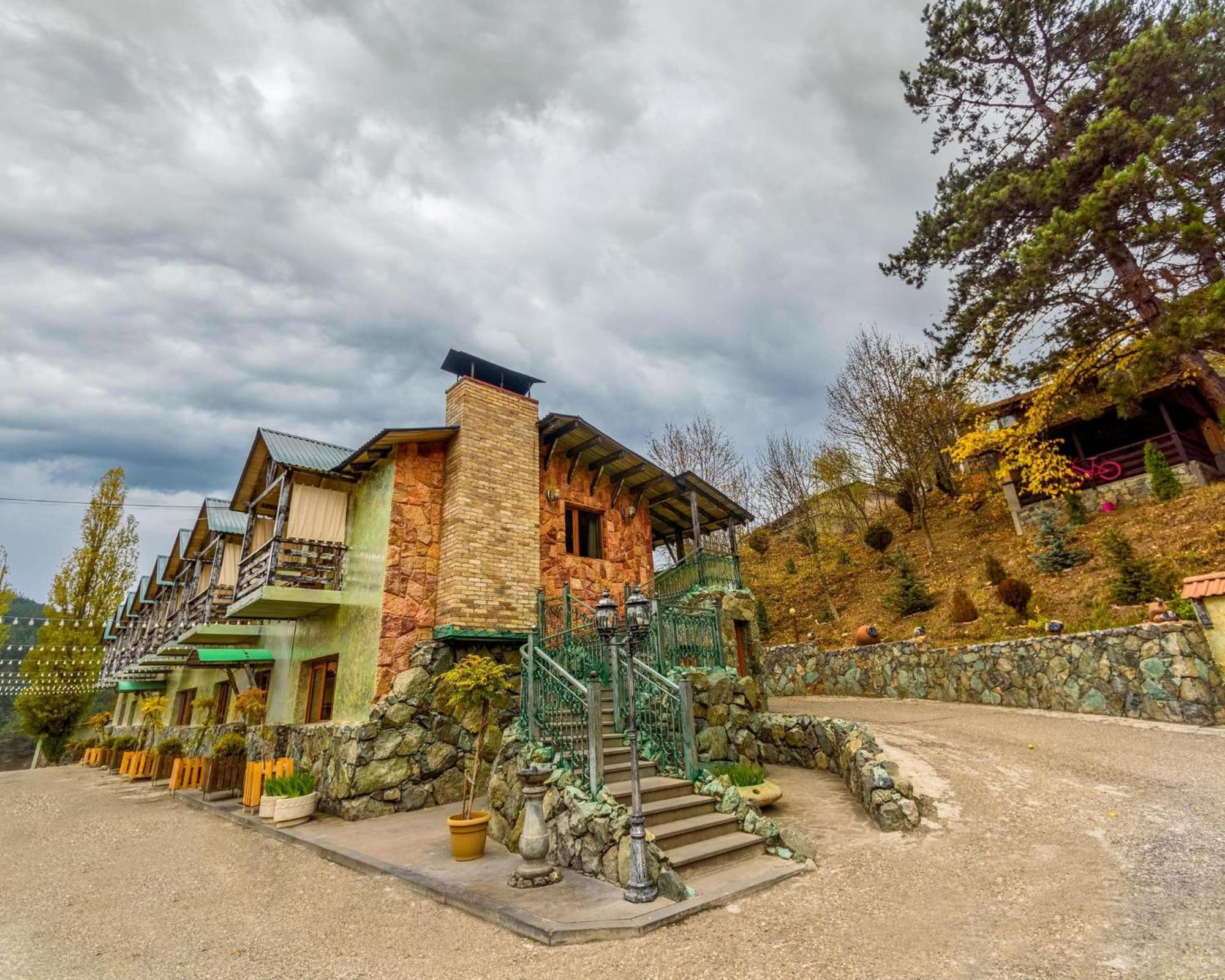 Haghartsin Hotel And Restaurant Dilijan Exteriör bild