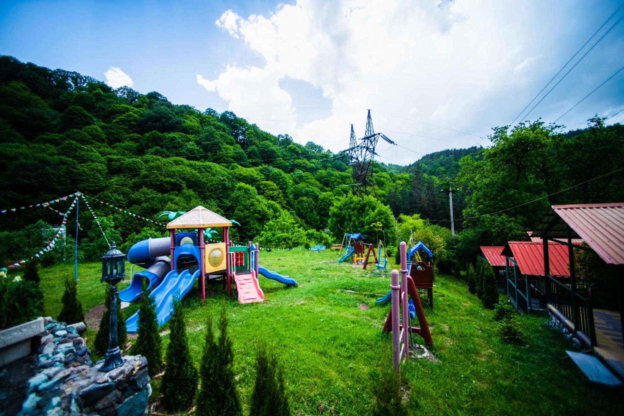 Haghartsin Hotel And Restaurant Dilijan Exteriör bild
